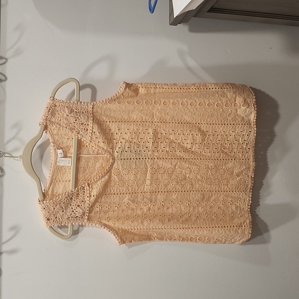 Joie light peach Eyelet V-Neck sleeveless top Sz S NWT